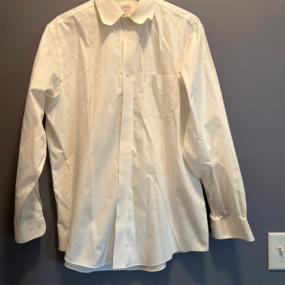 Brooks Brothers Dress Shirt Mens 16.5 34/35 Ivory Classic Fit Pocket